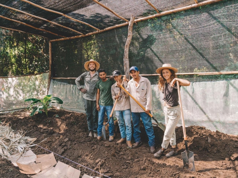 4_Playa Viva Volunteers