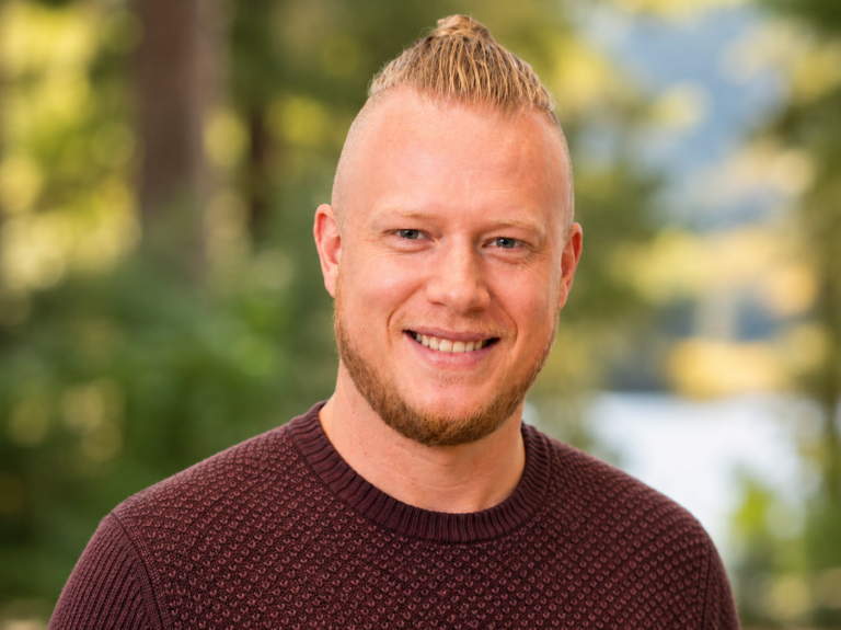 Dan Erikson – Bio Photo